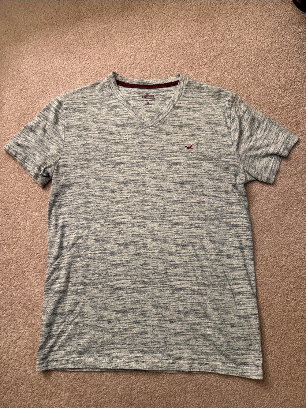 Hollister Young Men's Marled Gray V-Neck Tee with Red Logo